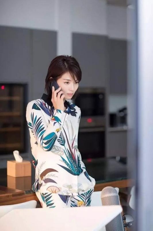 本以为《欢乐颂2》是谈恋爱,却因为刘涛变成度假系列时装秀!